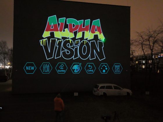 Laser Graffiti Alpha Vision – rysowanie światłem na elewacji budynku podczas eventu