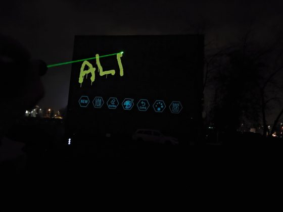 Laser Graffiti – interaktywna grafika rysowana laserem podczas eventu